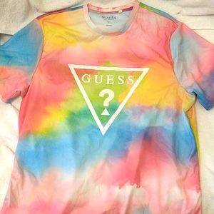 [NWOT] Guess Summer Rainbow Shirt
